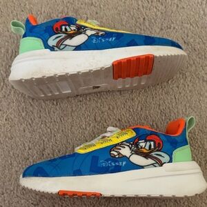 Disney Kids adidas Donald Duck Sneakers with Blue and Orange Accents